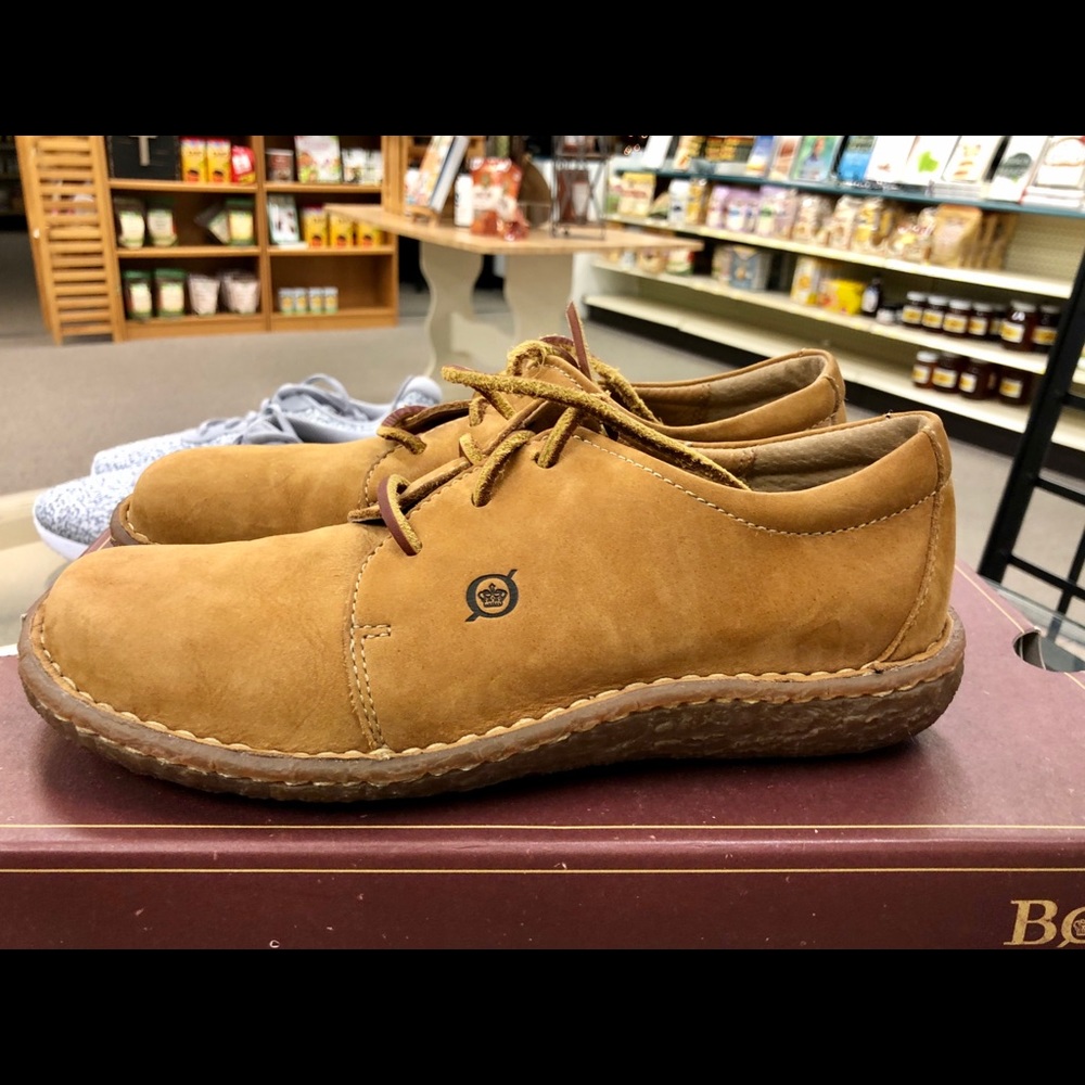 Born Crown Suede Leather Boho Lace Up Oxford